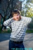 men's lateral-cut sweater with hood E618