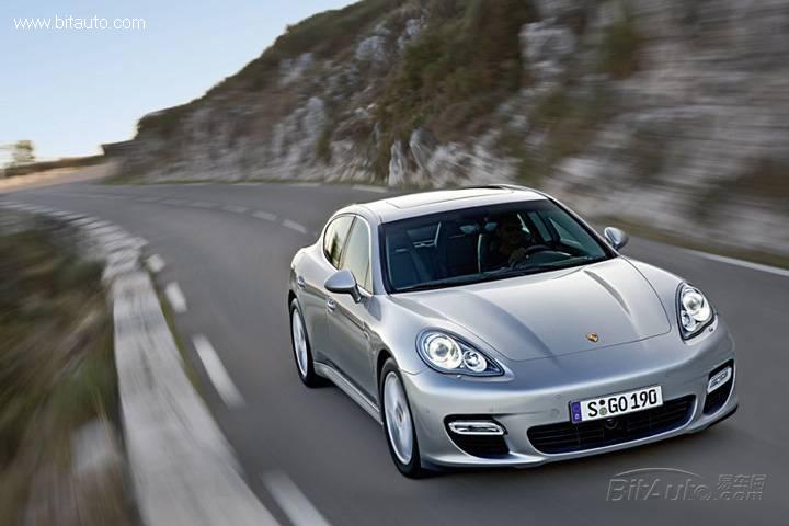 Porsche PanameraPorsche Panamera