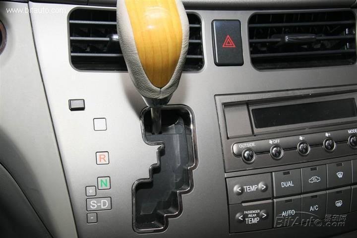 BYD M6BYD M6