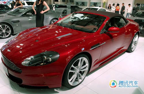 Aston Martin DB9 VolanteAston Martin DB9 Volante