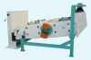 Self-vibrating sieve